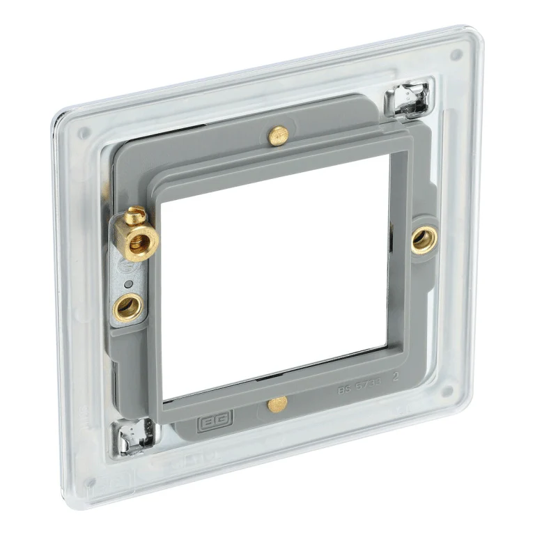 BG Nexus Flatplate Screwless Polished Chrome Double Euro Module Single Plate - FPCEMS2 - Image 3