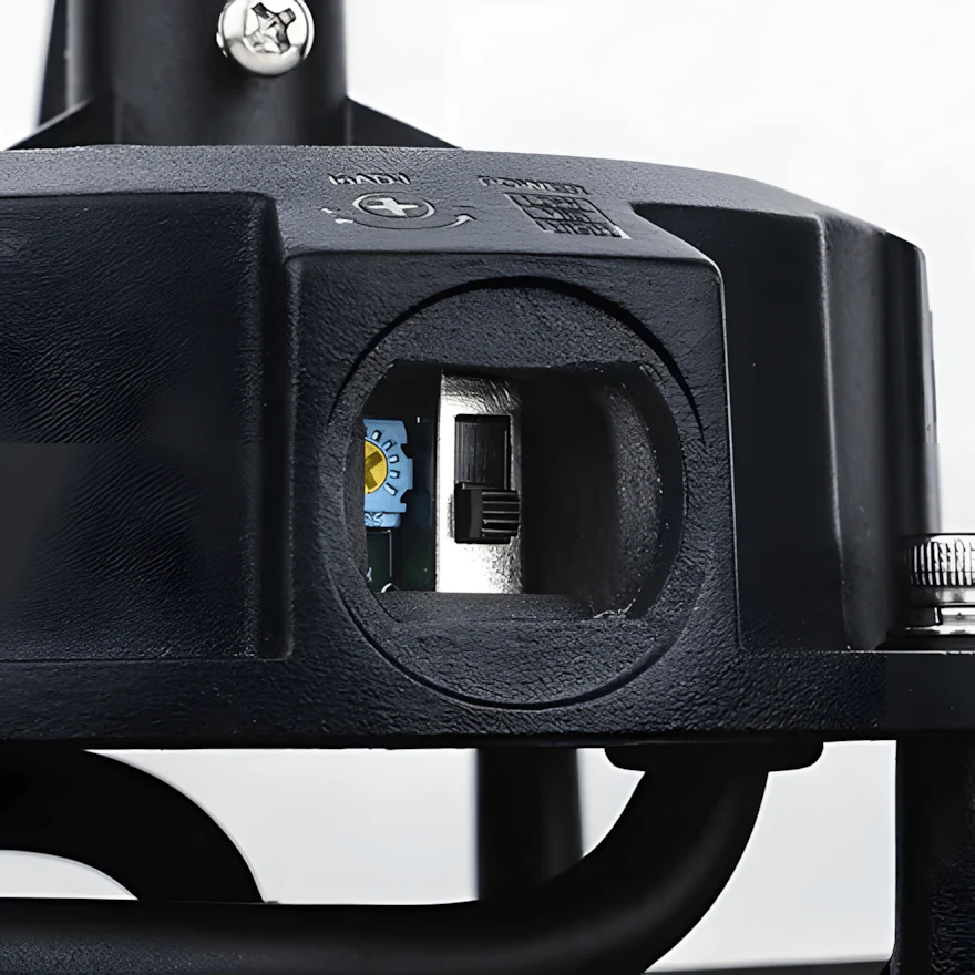 JCC Toughbay Pro 150W IP65 5700K 1-10V 120° - JC040210 - Image 4