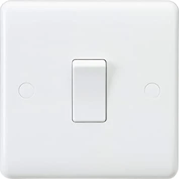 Knightsbridge Curved Edge 10AX Intermediate Switch - White - CU1200
